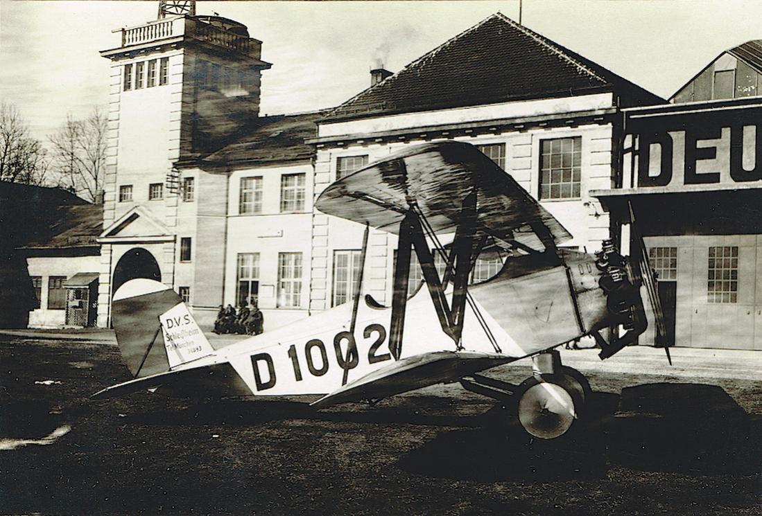 Naam: Foto 373. D-1002. Albatros L 68a, kopie 1100.jpg
Bekeken: 890
Grootte: 153,8 KB
