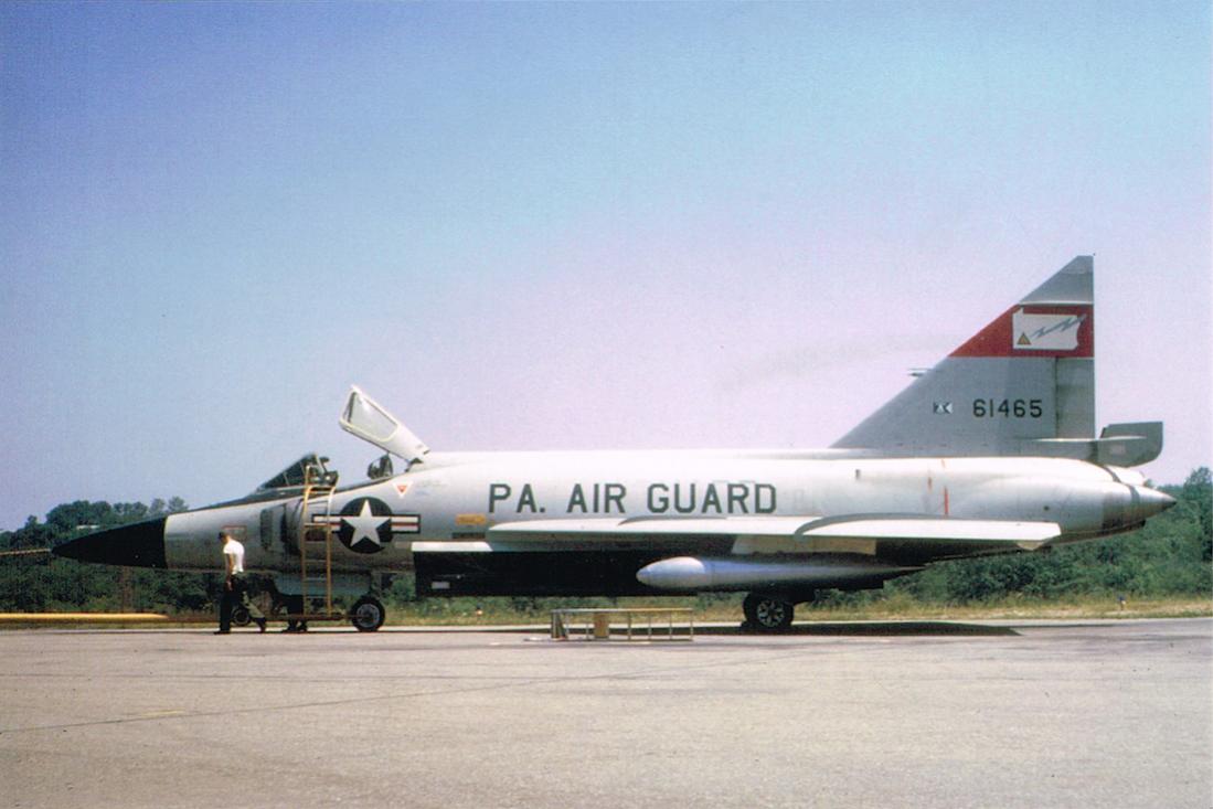 Naam: Foto 510. Convair F-102A (56-1465). USAF, Pennsylvania ANG 146 FIS (1963), kopie 1100.jpg
Bekeken: 502
Grootte: 78,2 KB