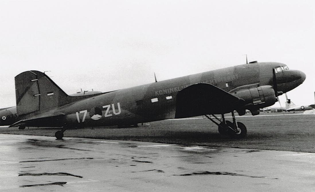 Naam: Foto 130. 'ZU-17' (later 'X-17'). Douglas C-47B-35-DK Dakota (44-77079), kopie 1100.jpg
Bekeken: 1223
Grootte: 74,3 KB