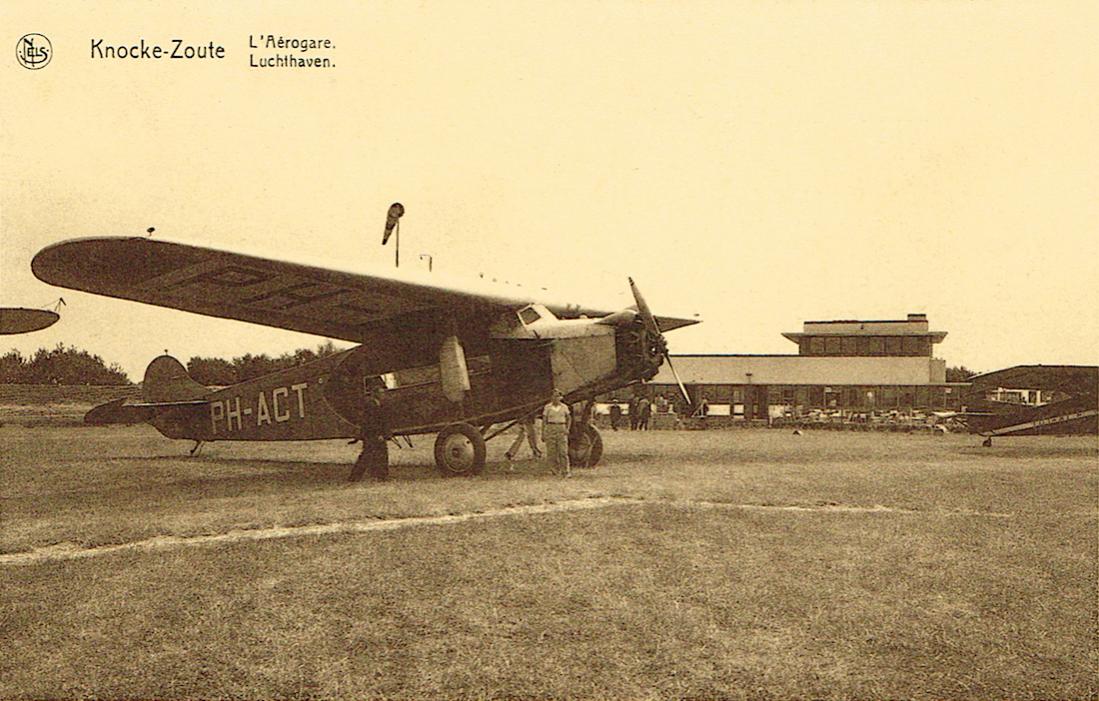 Naam: Kaart 695. PH-ACT (H-NACT). Fokker F.VIIa, op Knokke-Zoute. Gelopen kaart 1936, kopie 1100.jpg
Bekeken: 605
Grootte: 121,9 KB
