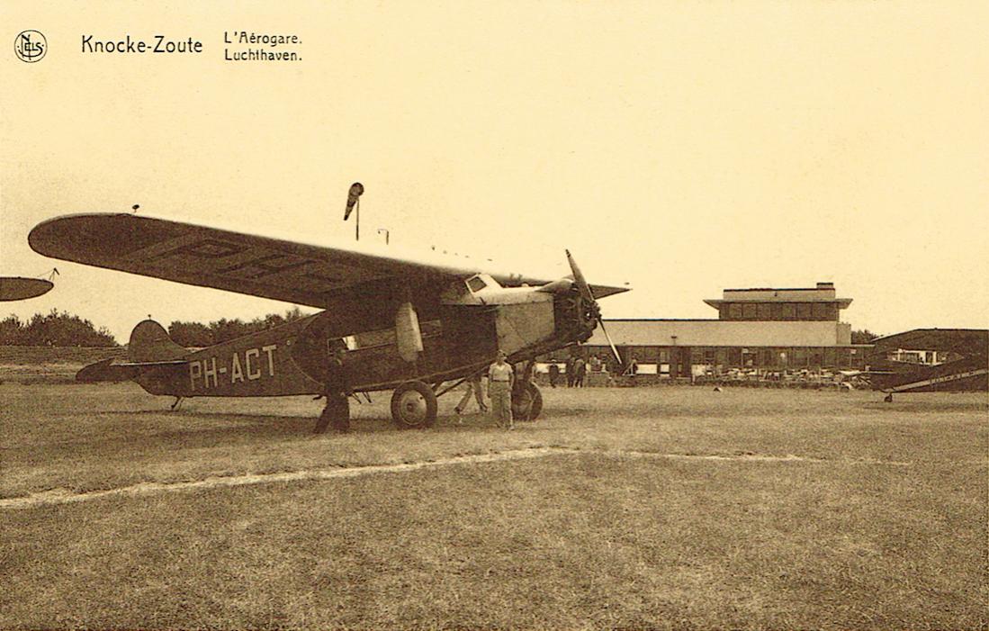 Naam: Kaart 695. PH-ACT (H-NACT). Fokker F.VIIa, op Knokke-Zoute. Gelopen kaart 1936, kopie 1100.jpg
Bekeken: 856
Grootte: 121,9 KB