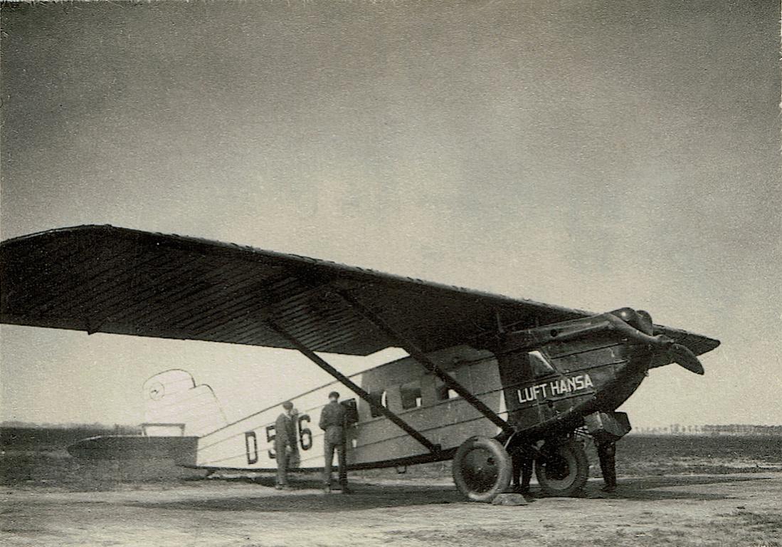 Naam: Foto 384. D-546. Dornier Merkur, naam %22Hyne%22, kopie 1100.jpg
Bekeken: 460
Grootte: 140,6 KB