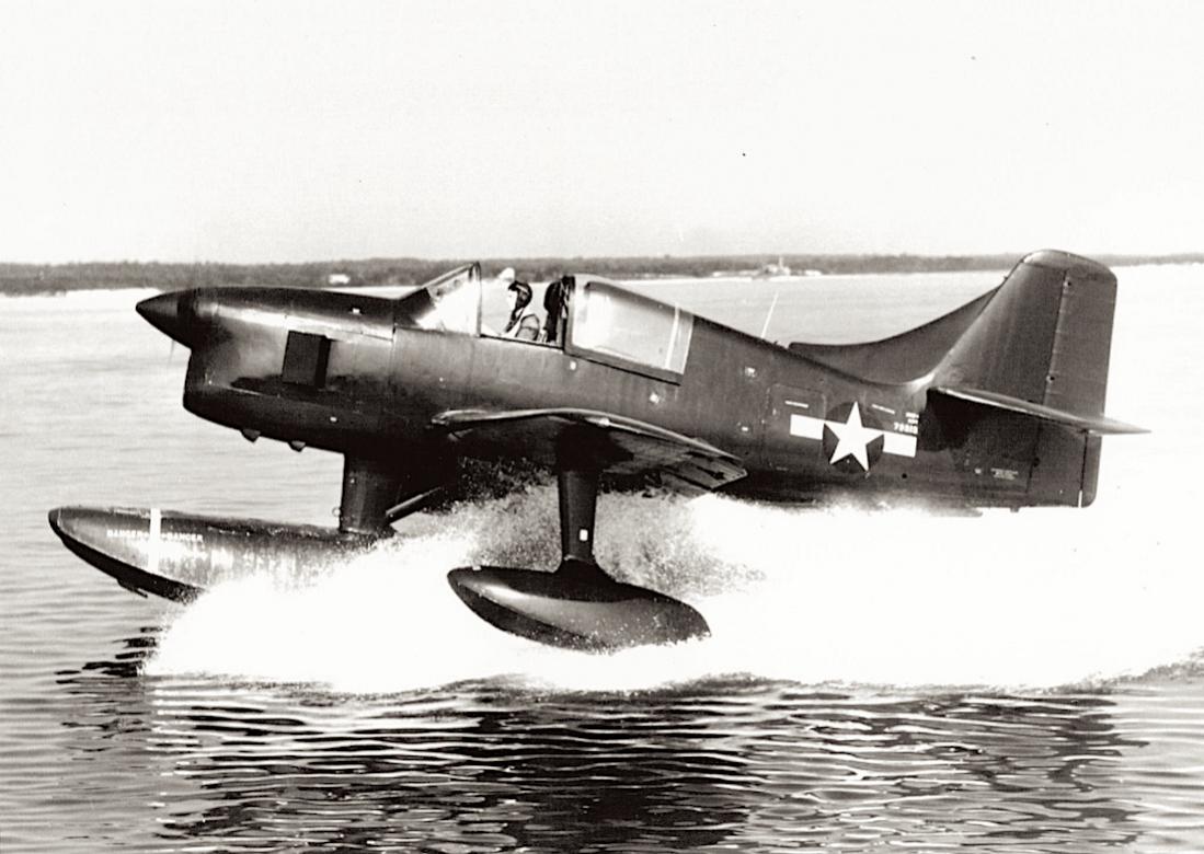 Naam: Foto 533. Edo XOSE-1 taxiing near NAS Patuxent River in June 1948, kopie 1100.jpg
Bekeken: 525
Grootte: 97,3 KB
