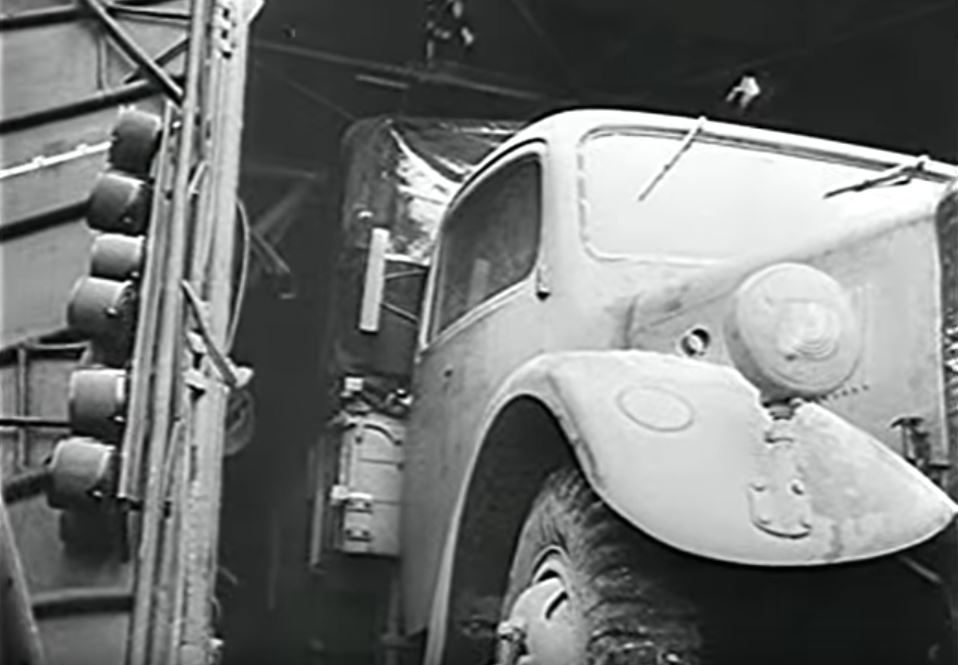 Naam: Gigant-Detail.JPG
Bekeken: 844
Grootte: 69,6 KB