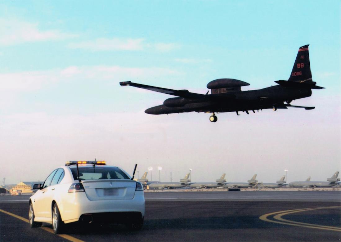 Naam: Foto 539. Lockheed U-2S met volgauto, kopie 1100.jpg
Bekeken: 580
Grootte: 56,7 KB