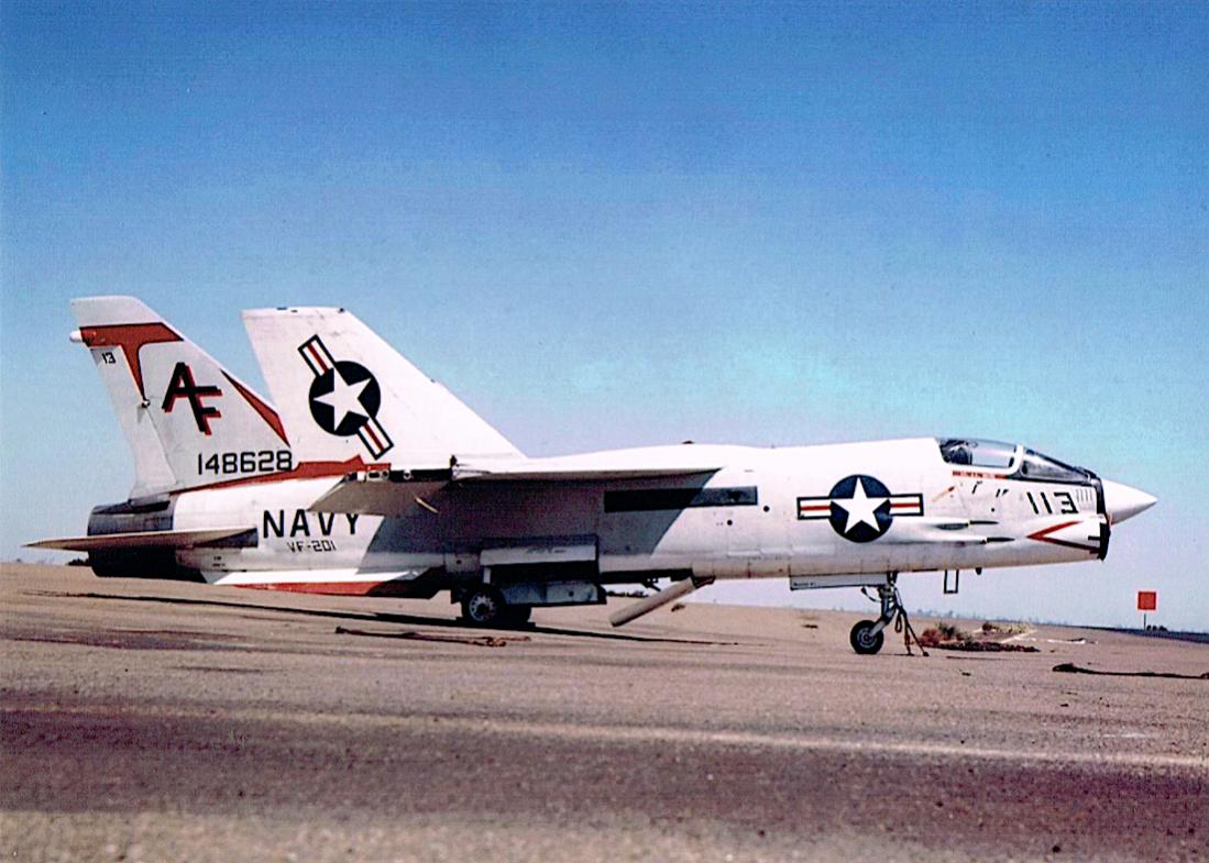 Naam: Foto 549. Vought F8U-2N Crusader (148628). Redesignated F-8D in 1962, kopie 1100.jpg
Bekeken: 615
Grootte: 111,2 KB