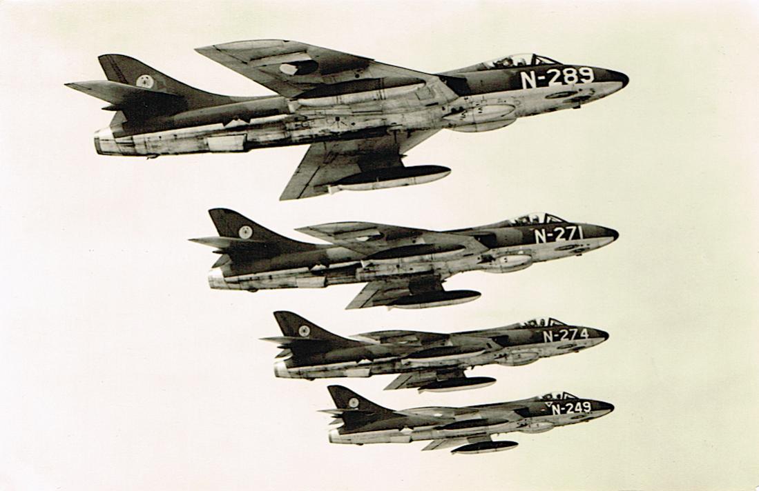 Naam: Foto 135. 4x Hawker Hunter F.Mk.6 325 Squadron, kopie 1100.jpg
Bekeken: 948
Grootte: 76,1 KB