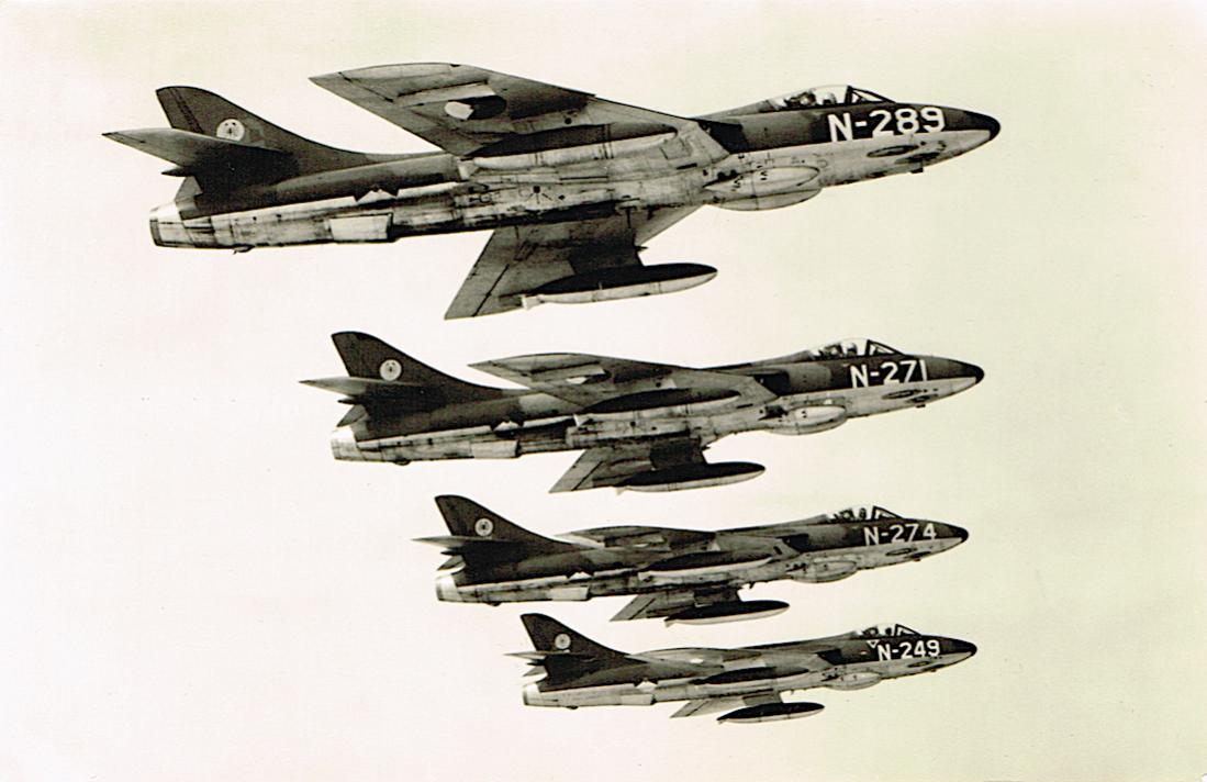 Naam: Foto 135. 4x Hawker Hunter F.Mk.6 325 Squadron, kopie 1100.jpg
Bekeken: 1196
Grootte: 76,1 KB