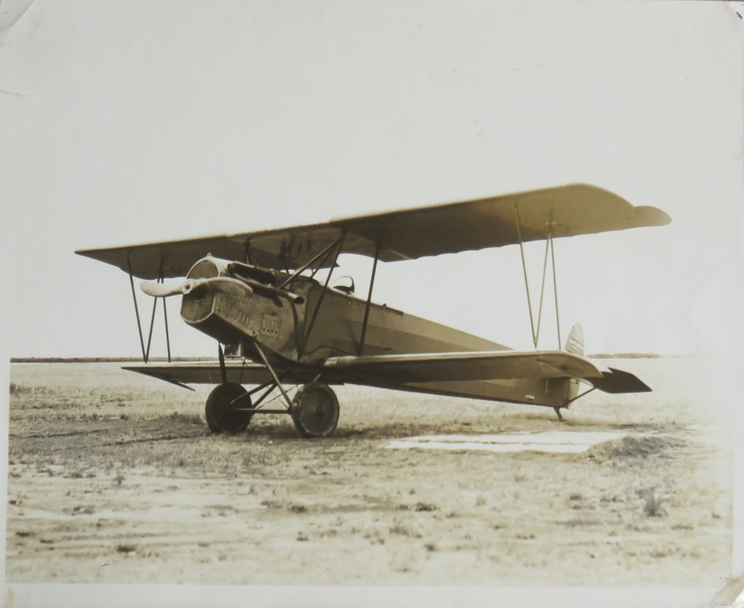 Naam: 3e3 S.3 Curtiss Atlantic op staart A.JPG
Bekeken: 236
Grootte: 218,0 KB
