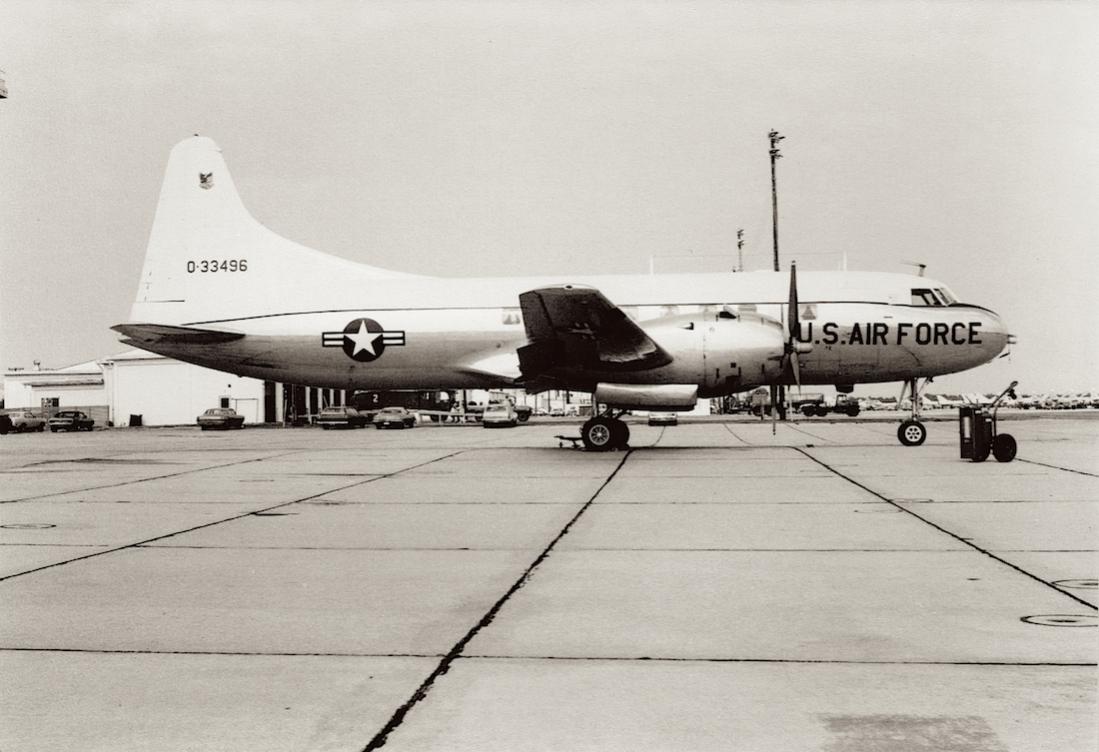Naam: Foto 569. Convair T-29D (53-3496 : 0-33496), kopie 1100.jpg
Bekeken: 323
Grootte: 87,8 KB