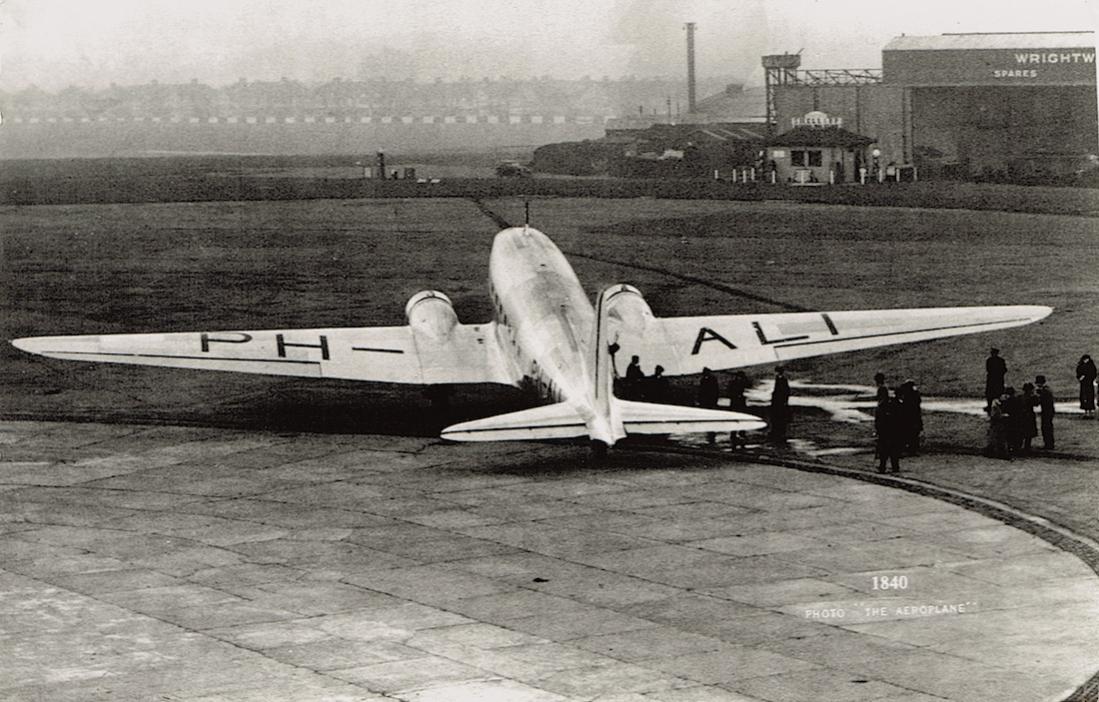 Naam: Kaart 717. PH-ALI 'Ibis'. Douglas DC-2 in Engeland, kopie 1100.jpg
Bekeken: 793
Grootte: 128,0 KB