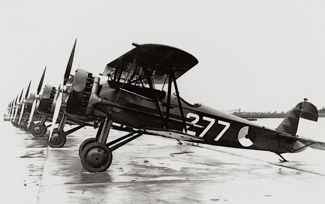 Naam: Foto 98. '277' e.a. Fokker D.XVI, kopie 1100.jpg
Bekeken: 644
Grootte: 74,5 KB
