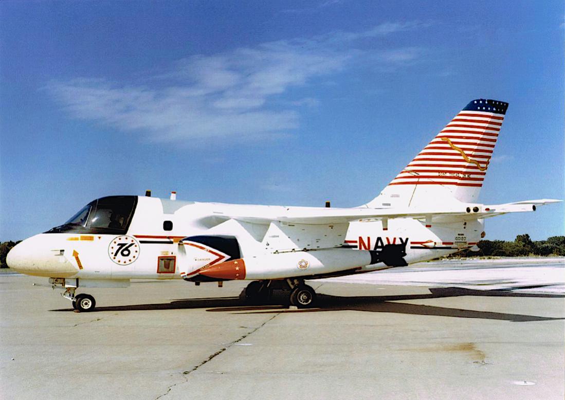 Naam: Foto 605. Lockheed S-3A Viking. s:n 160120, MSN 394A-1102 (or 3102). Crashed with VS-41 %22Shamr.jpg
Bekeken: 358
Grootte: 96,1 KB