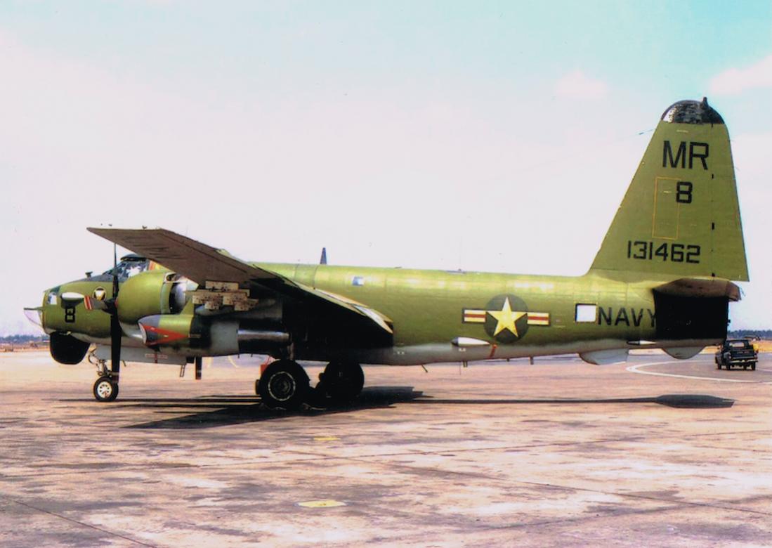 Naam: Foto 608. Lockheed OP-2E Neptune. Conversie van P2V-5, kopie 1100.jpg
Bekeken: 638
Grootte: 79,5 KB