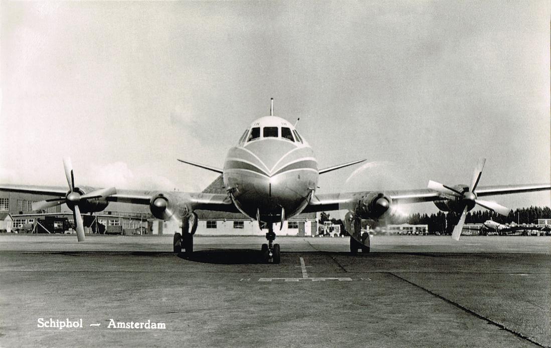 Naam: Kaart 723. PH-VIH 'Alberto Santos Dumont'. Vickers Viscount 803, kopie 1100.jpg
Bekeken: 409
Grootte: 110,4 KB