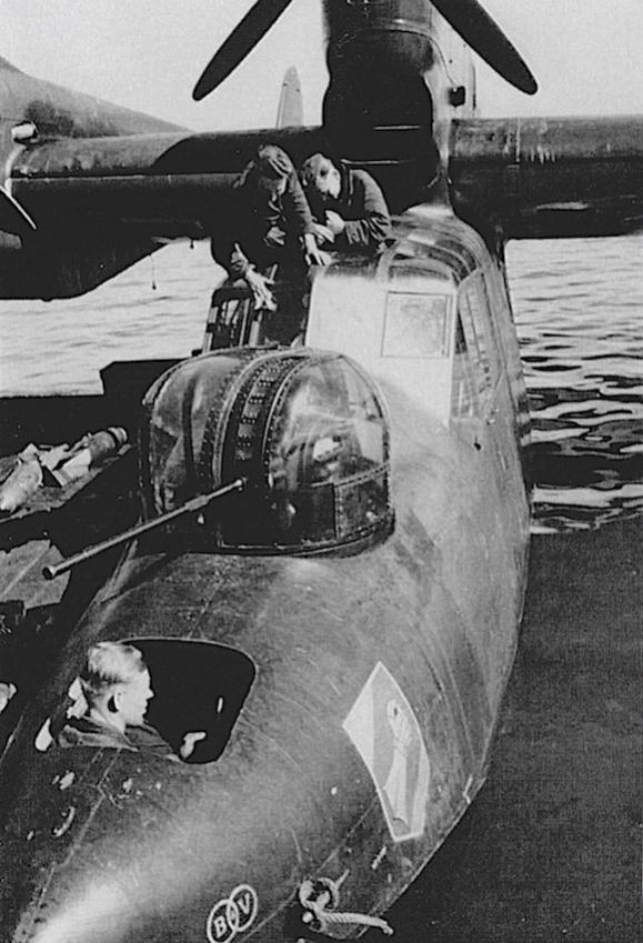 Naam: Foto 488. Blohm u. Voss Bv 138, kopie.jpg
Bekeken: 657
Grootte: 80,9 KB