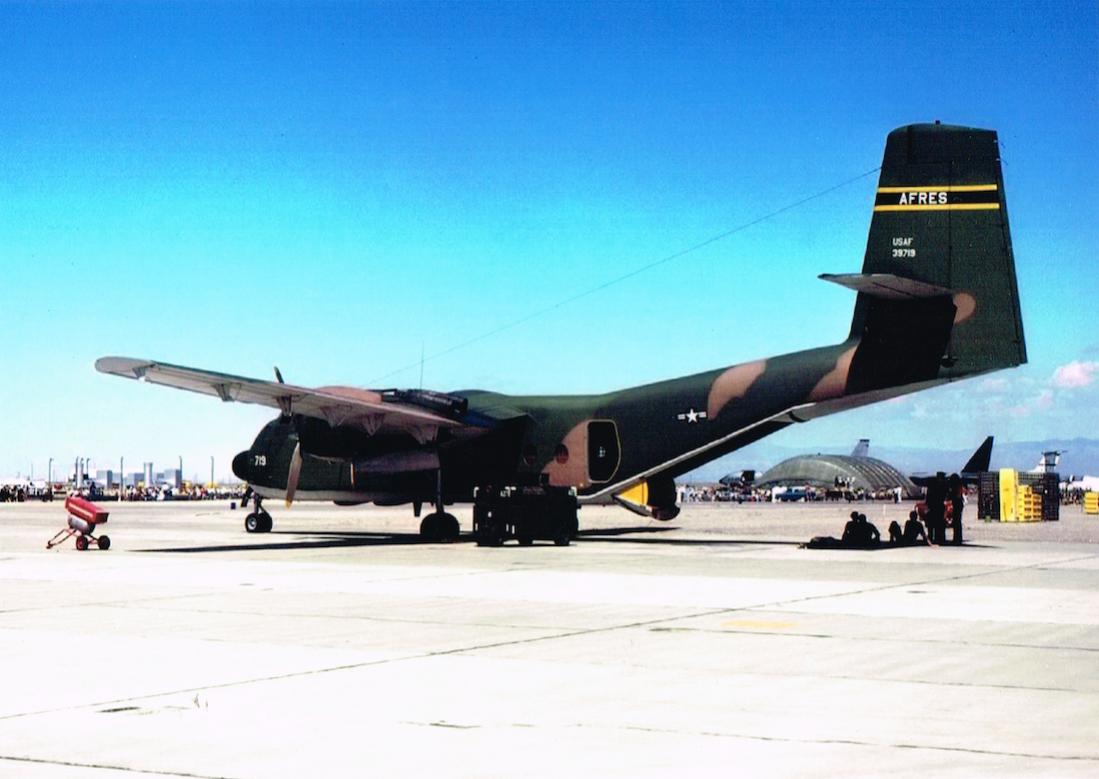 Naam: Foto 617. de Havilland of Canada CV-2B Caribou. 63-9719 : 39719. (MSN 150), kopie 1100.jpg
Bekeken: 544
Grootte: 76,6 KB