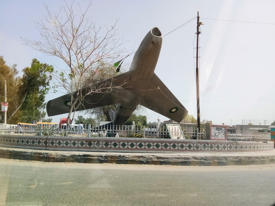 Naam: F-86 , Mianwali.jpg
Bekeken: 301
Grootte: 194,2 KB