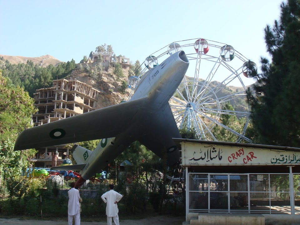 Naam: F-86 , Mingora..jpg
Bekeken: 1145
Grootte: 191,4 KB