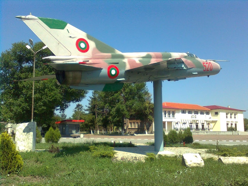 Naam: Mig 21 - Uzundzhovo..jpg
Bekeken: 1050
Grootte: 199,2 KB