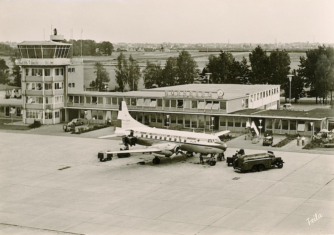 Naam: Kaart 738. PH-CEF 'Frans Hals'. Convair Liner CV-240 op vliegveld Neurenberg. 1100 breed.jpg
Bekeken: 769
Grootte: 133,7 KB