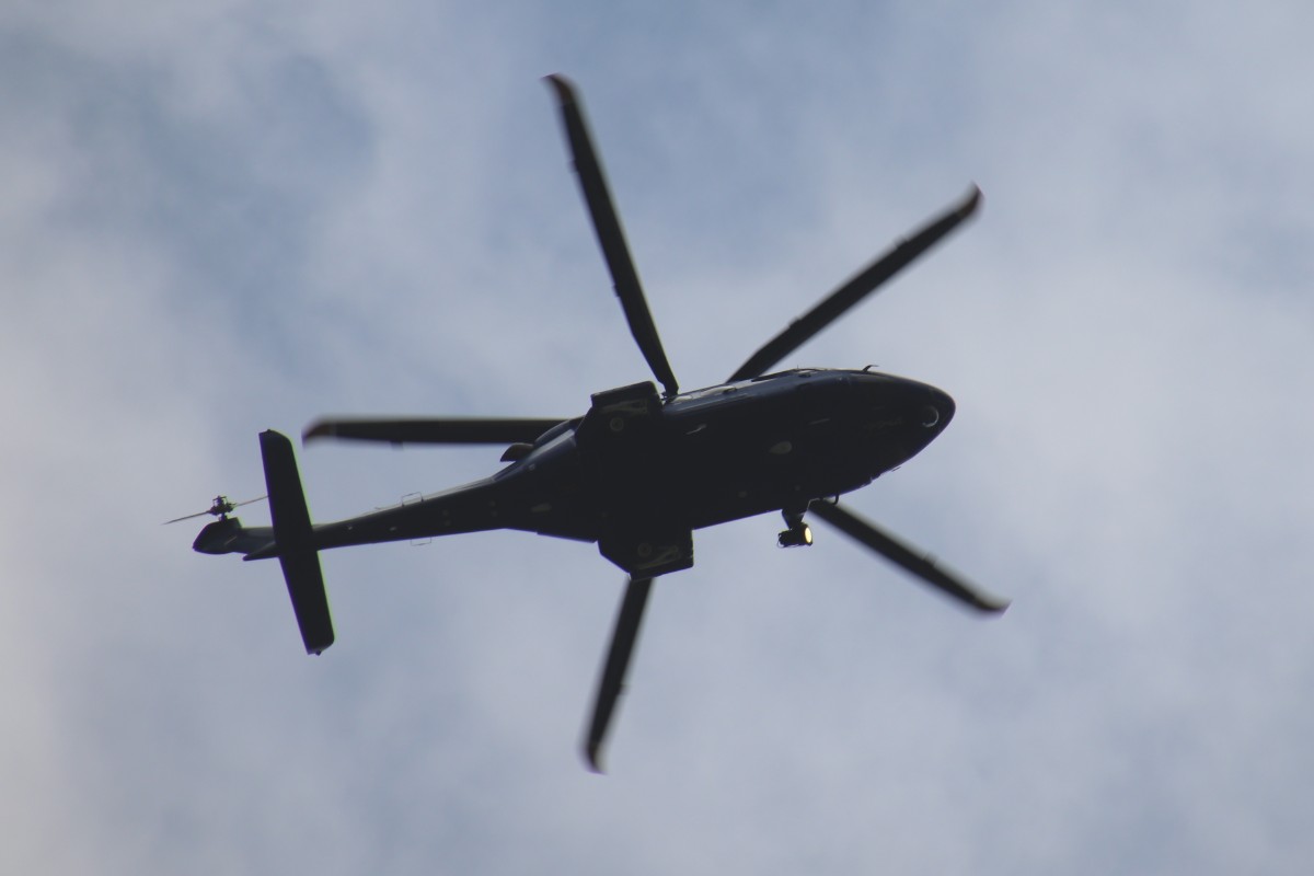 Naam: 2019-06-15, PH-PXY (01).jpg
Bekeken: 2532
Grootte: 57,4 KB