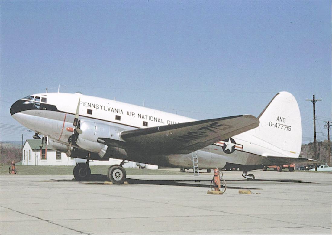 Naam: Foto 650. Curtiss C-46D-10-CU Commando 44-77715 : 0-477715 (c:n 33111). Bijnaam van de Commando .jpg
Bekeken: 965
Grootte: 87,6 KB