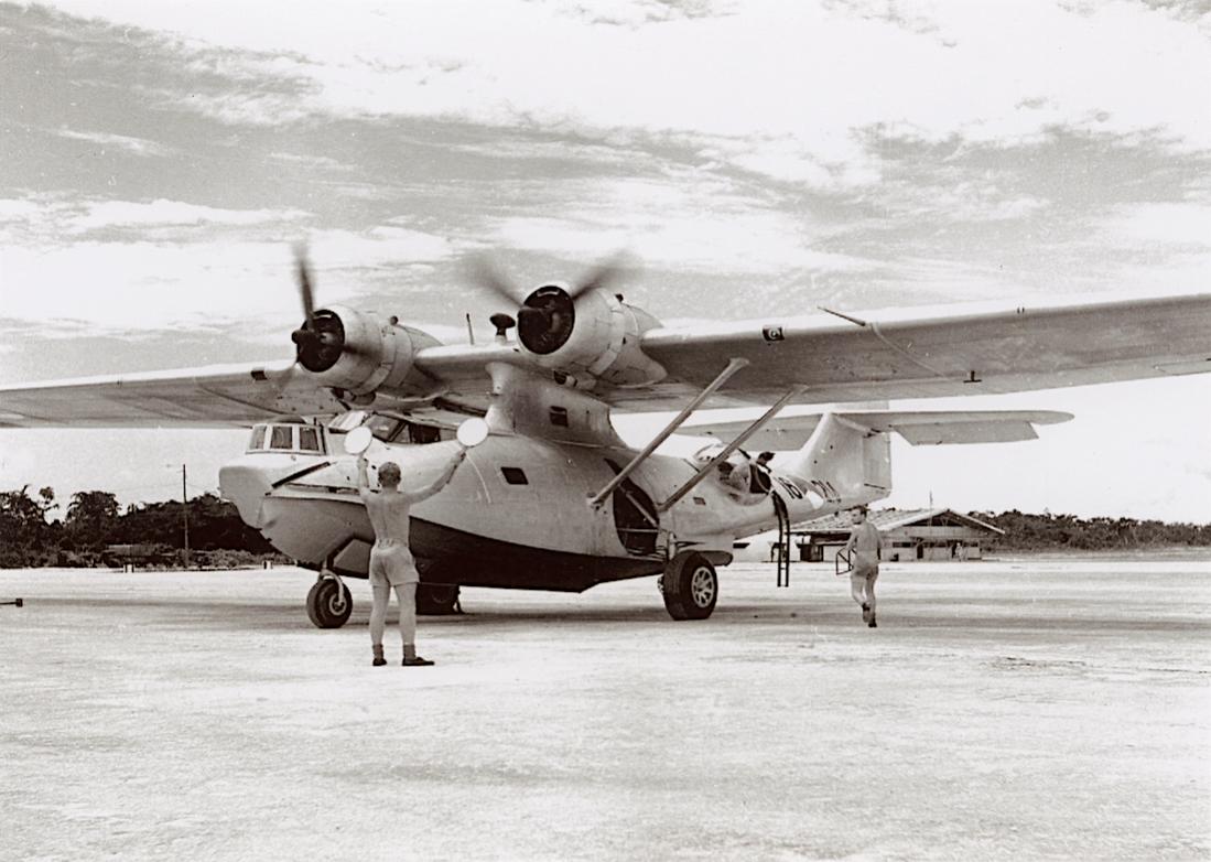 Naam: Foto. Consolidated PBY-5A Catalina.jpg
Bekeken: 711
Grootte: 102,5 KB