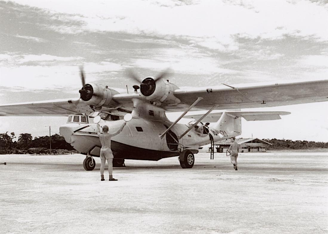 Naam: Foto. Consolidated PBY-5A Catalina.jpg
Bekeken: 959
Grootte: 102,5 KB