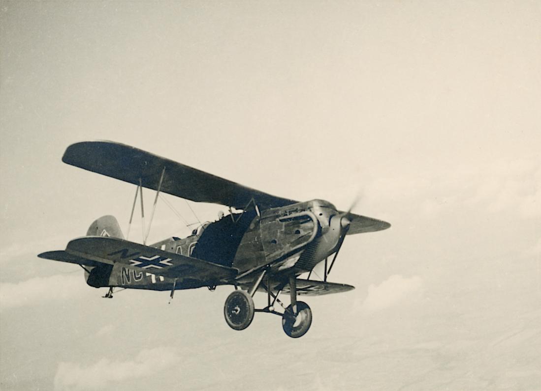 Naam: Foto 498. NC+AC. Heinkel He 45. 1100 breed.jpg
Bekeken: 1348
Grootte: 54,5 KB