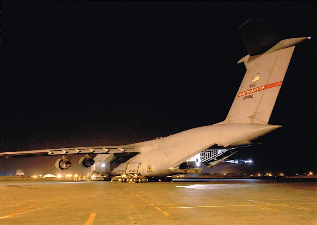 Naam: Foto 660. 70-0452 : 00452. Lockheed C-5A Galaxy. 1100 breed.jpg
Bekeken: 1181
Grootte: 66,0 KB