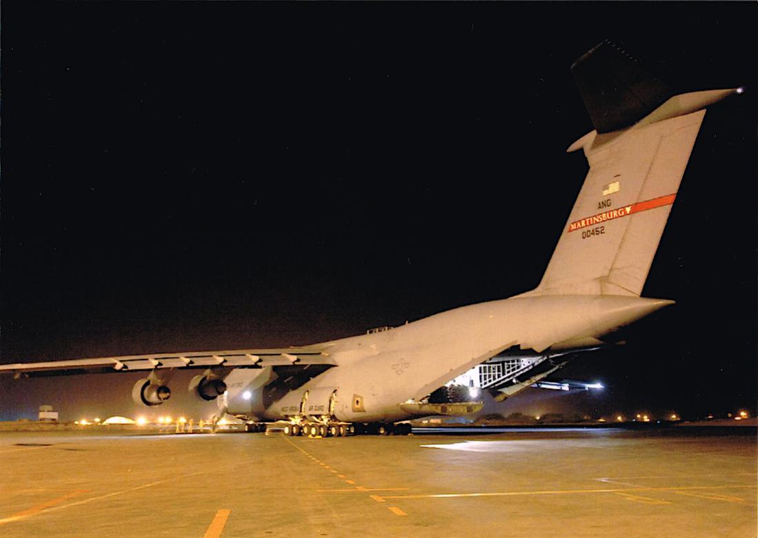 Naam: Foto 660. 70-0452 : 00452. Lockheed C-5A Galaxy. 1100 breed.jpg
Bekeken: 826
Grootte: 66,0 KB