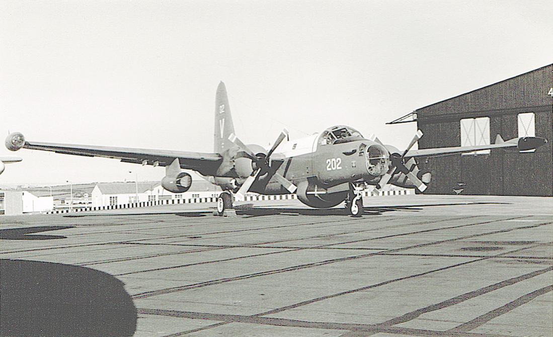 Naam: #297. '202'. Lockheed SP-2H Neptune. 1100 breed.jpg
Bekeken: 1249
Grootte: 106,8 KB
