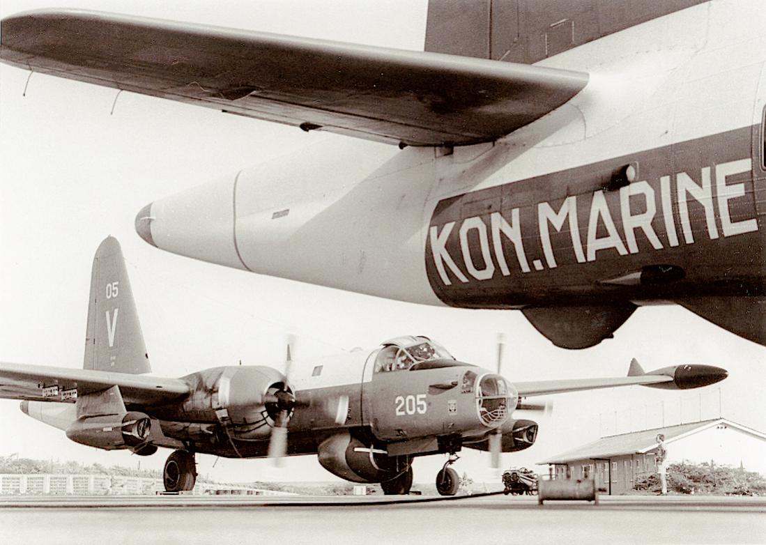 Naam: #298. '205'. Lockheed SP-2H Neptune. 1100 breed.jpg
Bekeken: 1401
Grootte: 110,3 KB