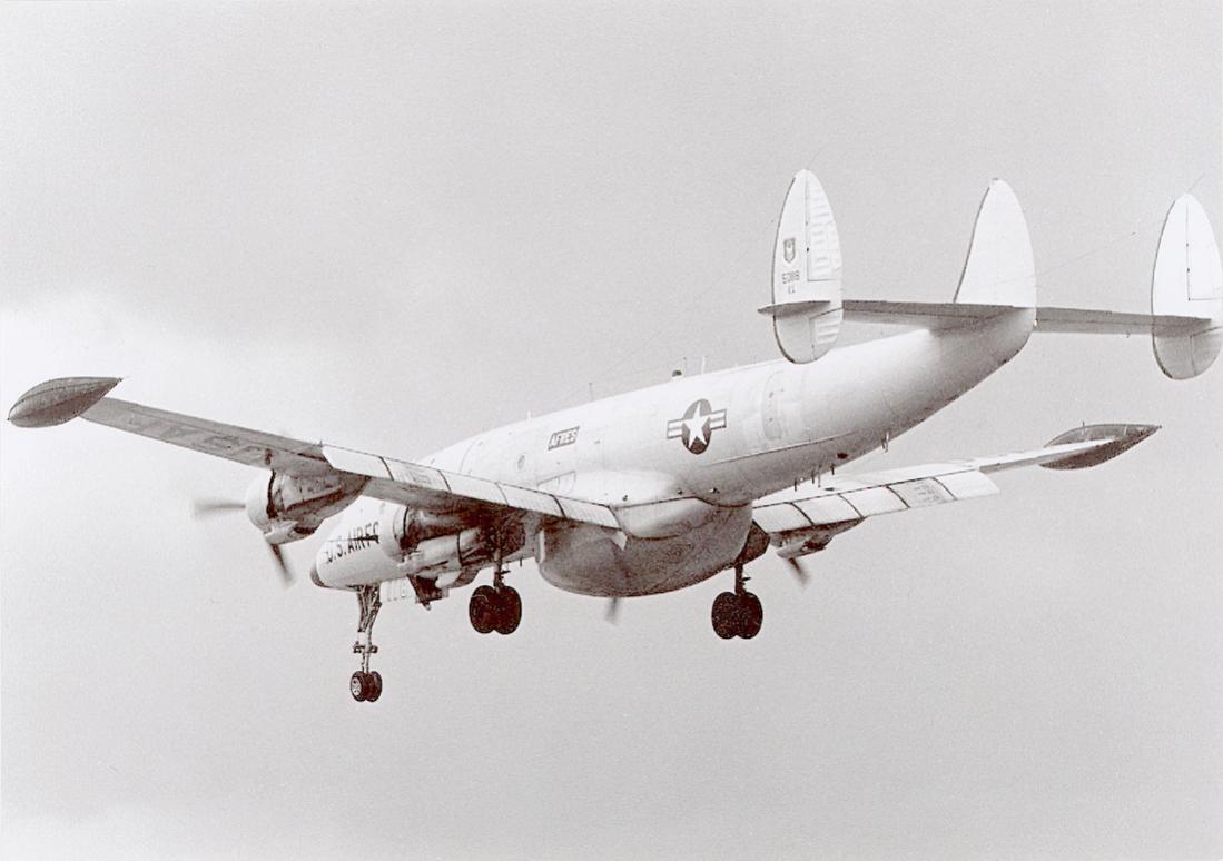 Naam: Foto 666. Lockheed Warning Star. 1100 breed.jpg
Bekeken: 750
Grootte: 69,9 KB