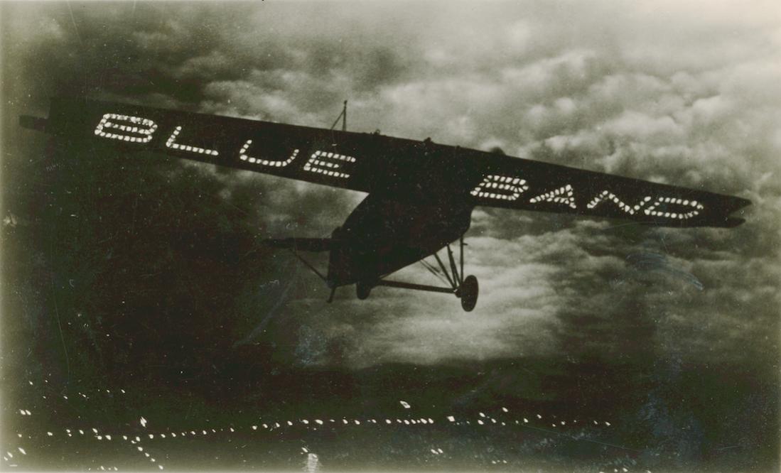 Naam: Foto 208. Fokker met lichtreclame. 1100 breed.jpg
Bekeken: 1123
Grootte: 74,3 KB