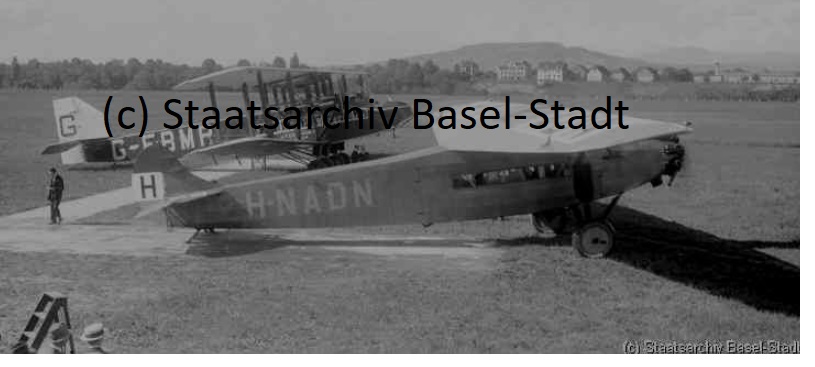 Naam: F F.7 4984 H-NADN Basel b.jpg
Bekeken: 1138
Grootte: 70,7 KB