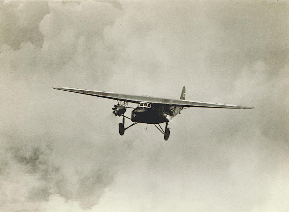 Naam: Foto 209. Fokker F. VIII in vlucht. 1100 breed.jpg
Bekeken: 1083
Grootte: 87,7 KB