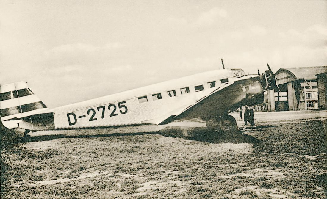 Naam: Foto 440. D-2725 (D-AKOK) 'Paul Bumer'. Junkers Ju. 52:3 mfe. 1100 breed.jpg
Bekeken: 1039
Grootte: 148,7 KB