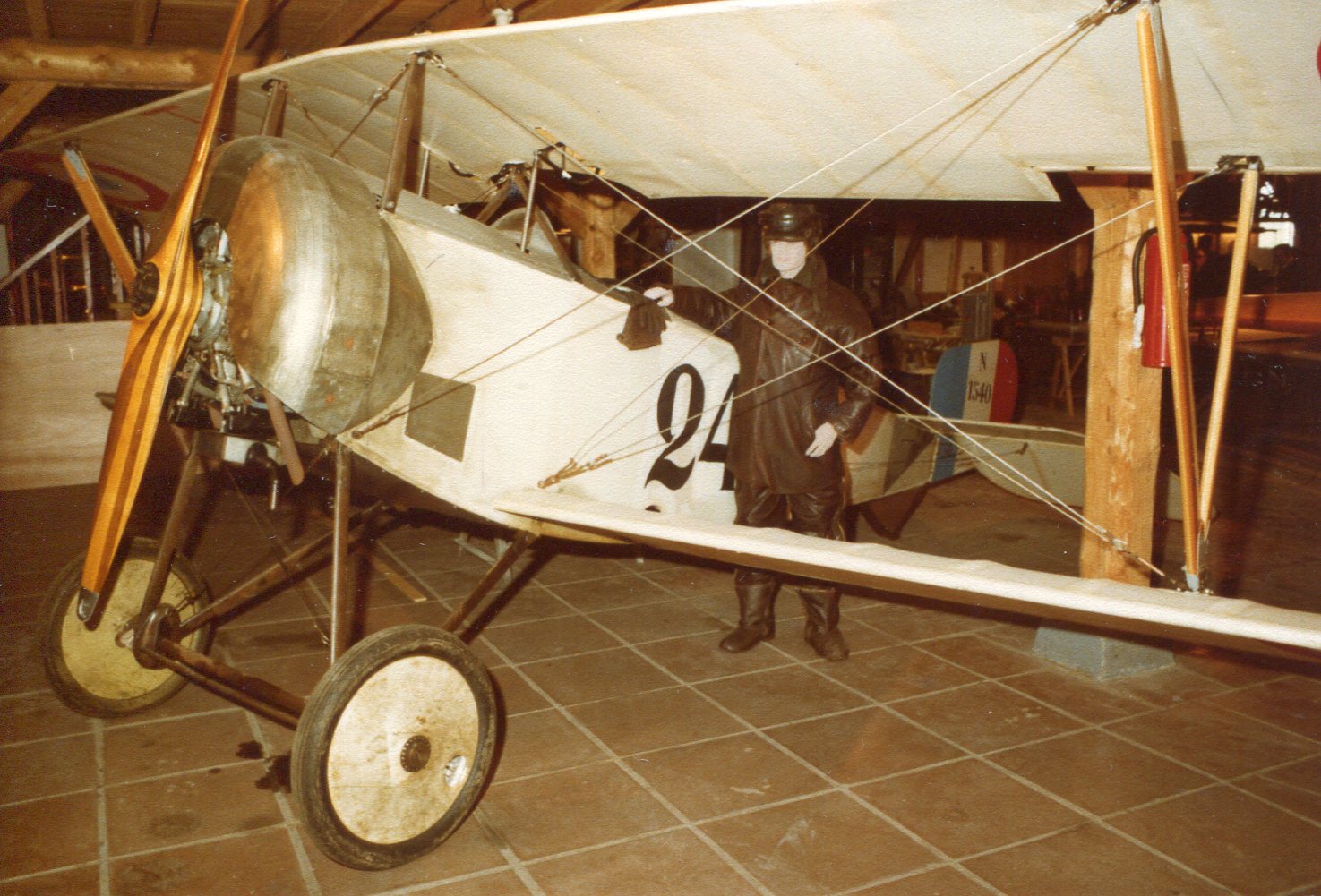 Naam: Nieuwport replica - Autotron 1978.jpg
Bekeken: 378
Grootte: 286,5 KB