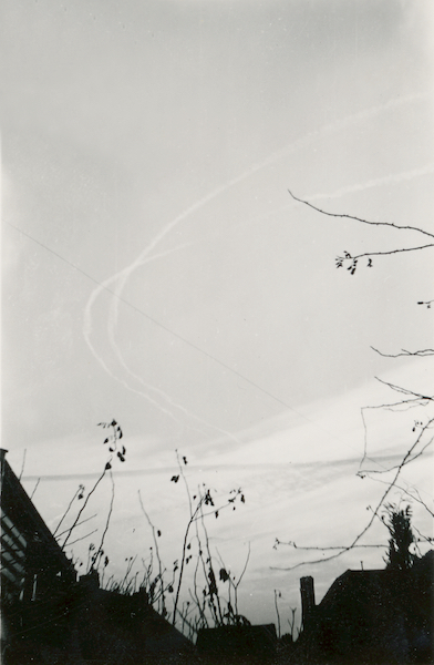 Naam: Foto 130. Overvluchten Engelse vliegtuigen datum 14 Jan. 1942 te 2 uur 55 n.m.081 kopie.jpg
Bekeken: 763
Grootte: 217,1 KB