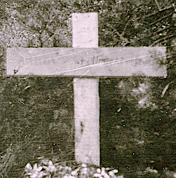 Naam: Foto 136. 1942-10. ? graf van ? uitsnede.jpg
Bekeken: 811
Grootte: 306,0 KB