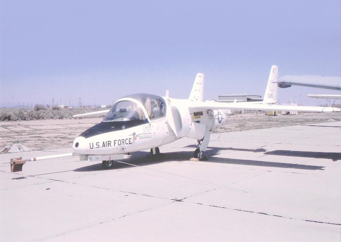 Naam: Foto 695. Fairchild T-46 (nickname %22Eaglet%22). 1100 breed.jpg
Bekeken: 712
Grootte: 63,3 KB