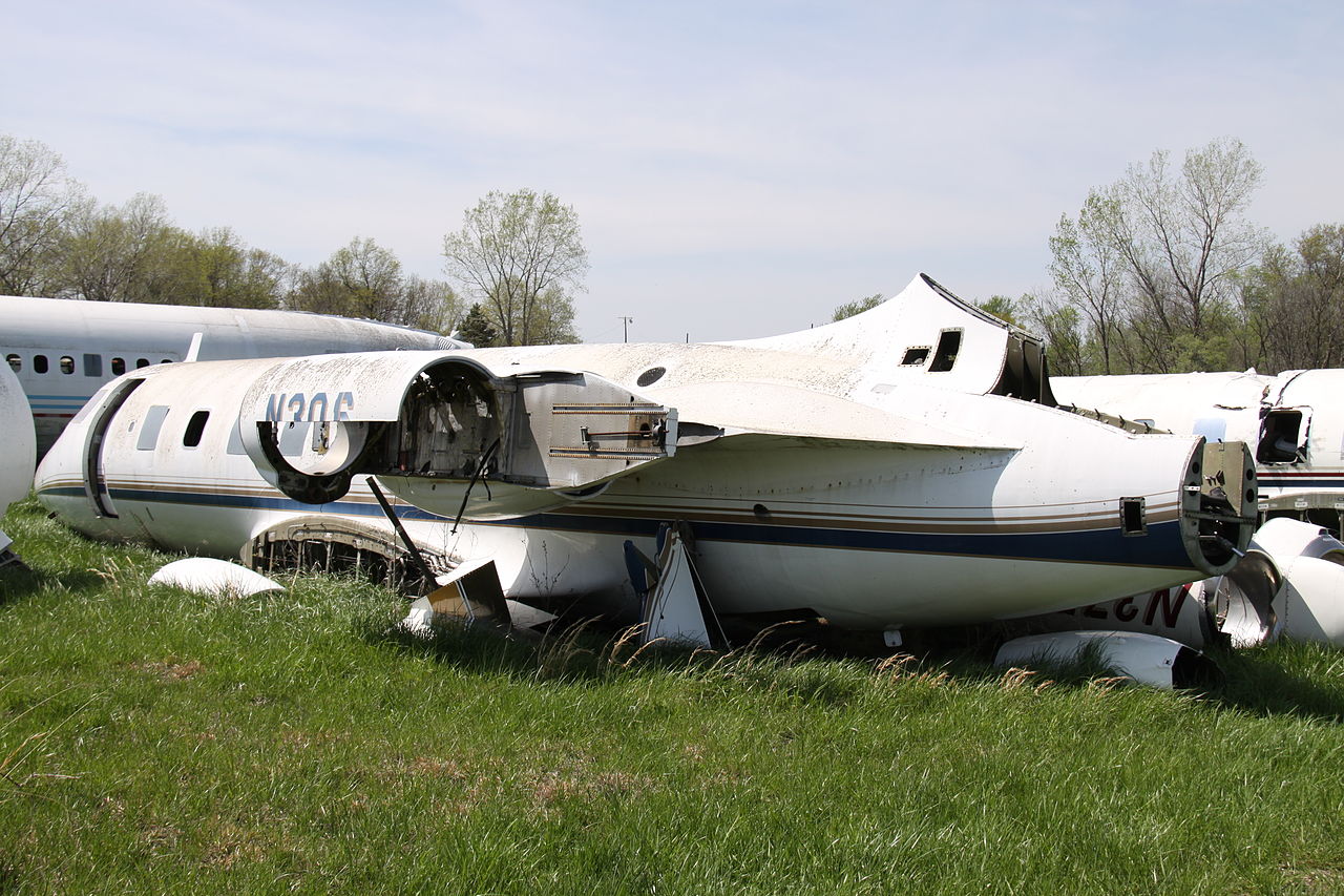 Naam: N3QL_Lockheed_Jetstar_(9140841059).jpg
Bekeken: 1998
Grootte: 250,0 KB