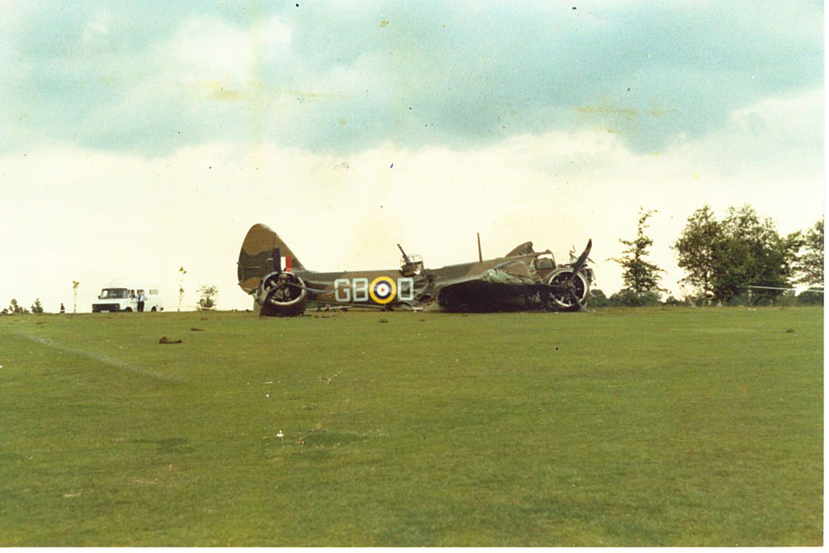 Naam: 75629_57b4279e5bab3Blenheim.jpg
Bekeken: 1258
Grootte: 111,8 KB
