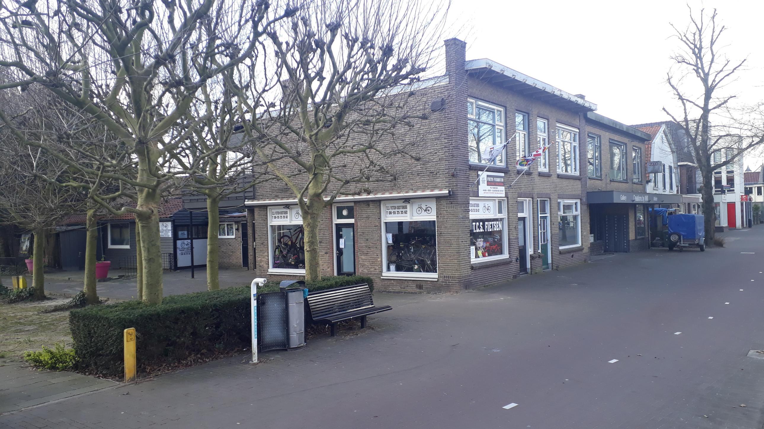 Naam: Soesterberg, Rademakerstraat 1 foto1 GJTORNIJ 2020-03-29.jpg
Bekeken: 3520
Grootte: 576,9 KB