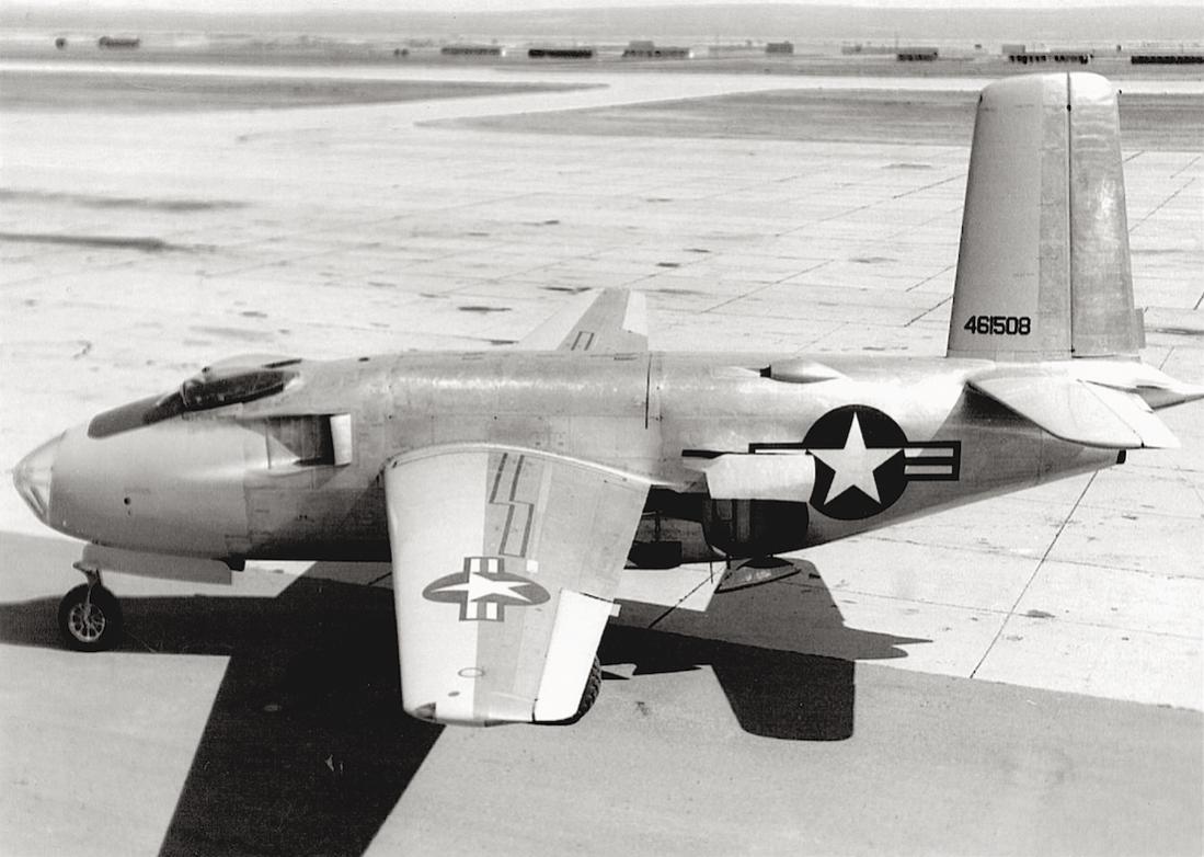 Naam: Foto 706. Douglas XB-43. 1100 breed.jpg
Bekeken: 892
Grootte: 97,4 KB