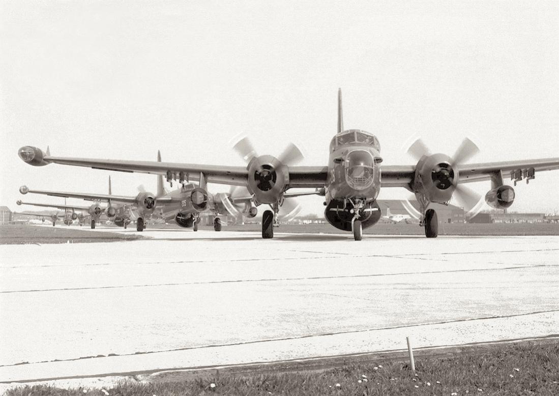 Naam: #332. Lockheed SP-2H Neptune, '218', '205' e.a. 1100 breed.jpg
Bekeken: 1150
Grootte: 100,8 KB