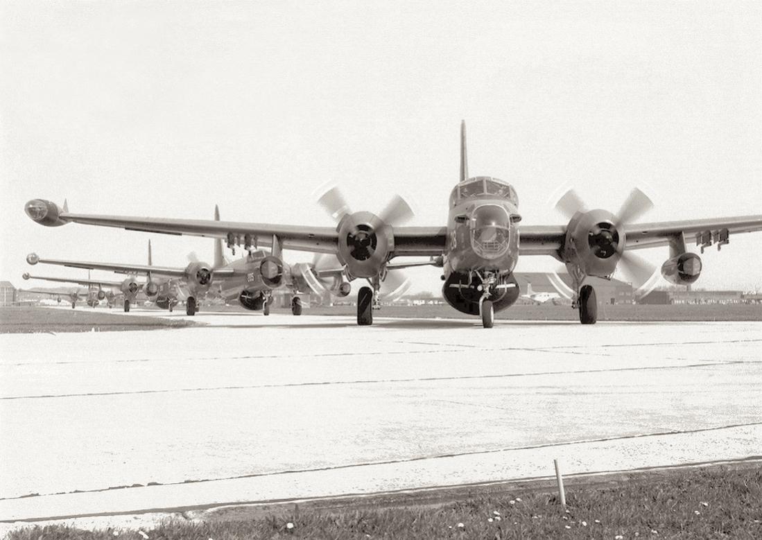 Naam: #332. Lockheed SP-2H Neptune, '218', '205' e.a. 1100 breed.jpg
Bekeken: 804
Grootte: 100,8 KB