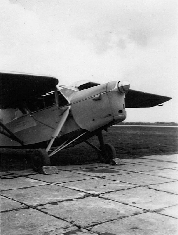 Naam: DH.85 Leopard Moth van de NLS.jpg
Bekeken: 1918
Grootte: 80,2 KB